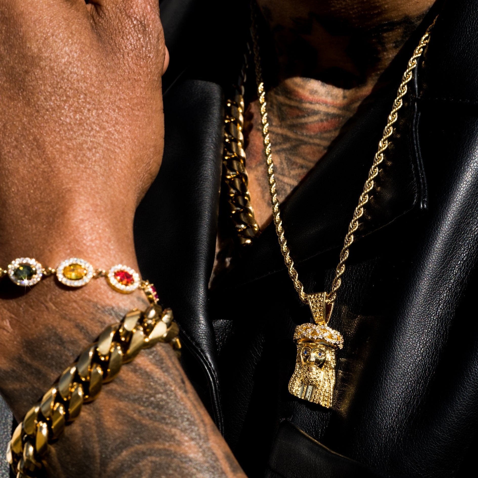 Mini Jesus Piece – GOLDEN GILT