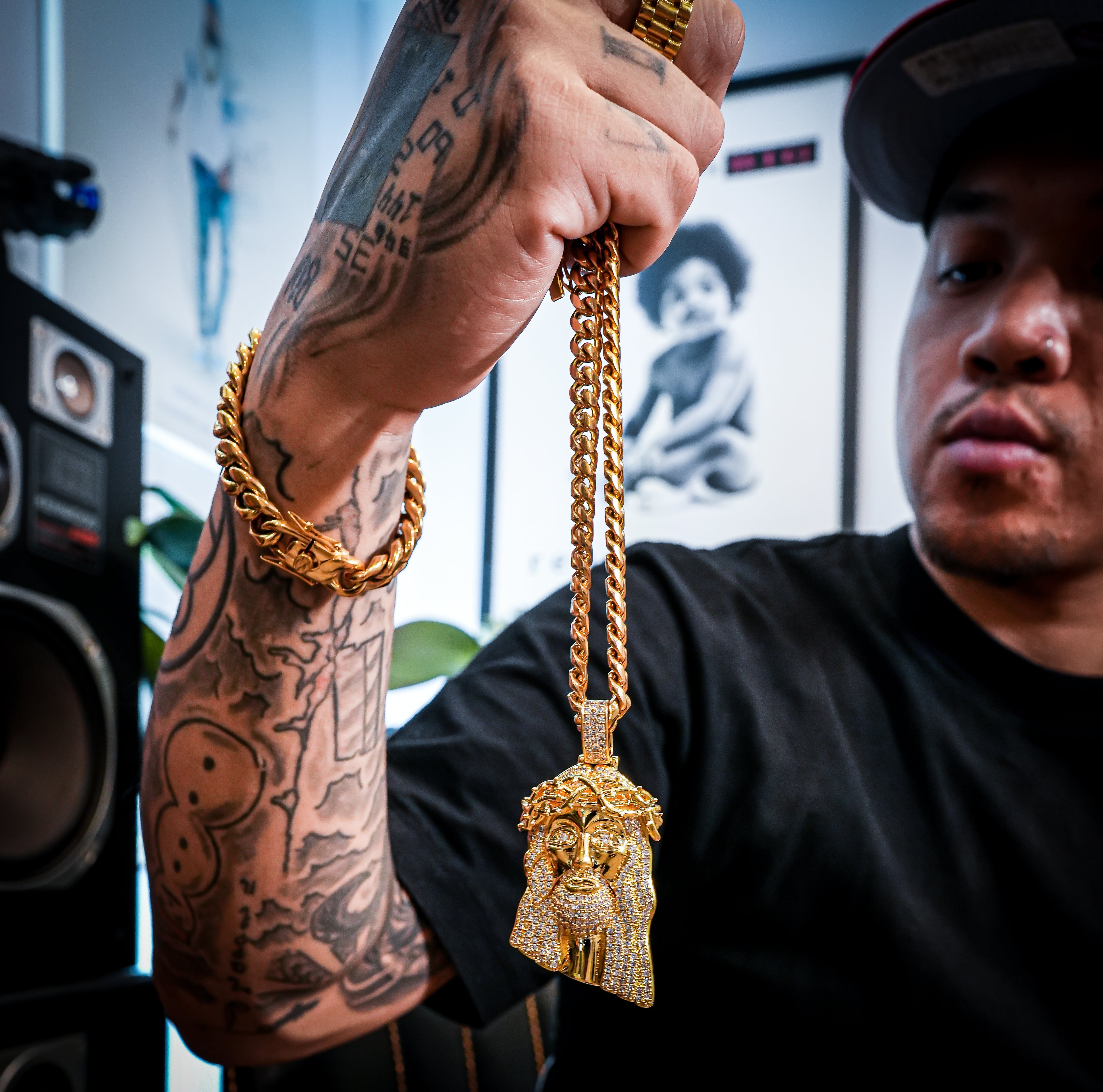 XL Jesus Piece w/ Necklace