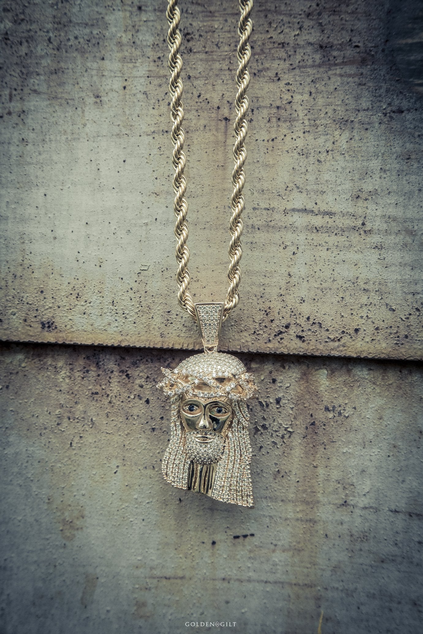 Gold jesus hot sale piece necklace