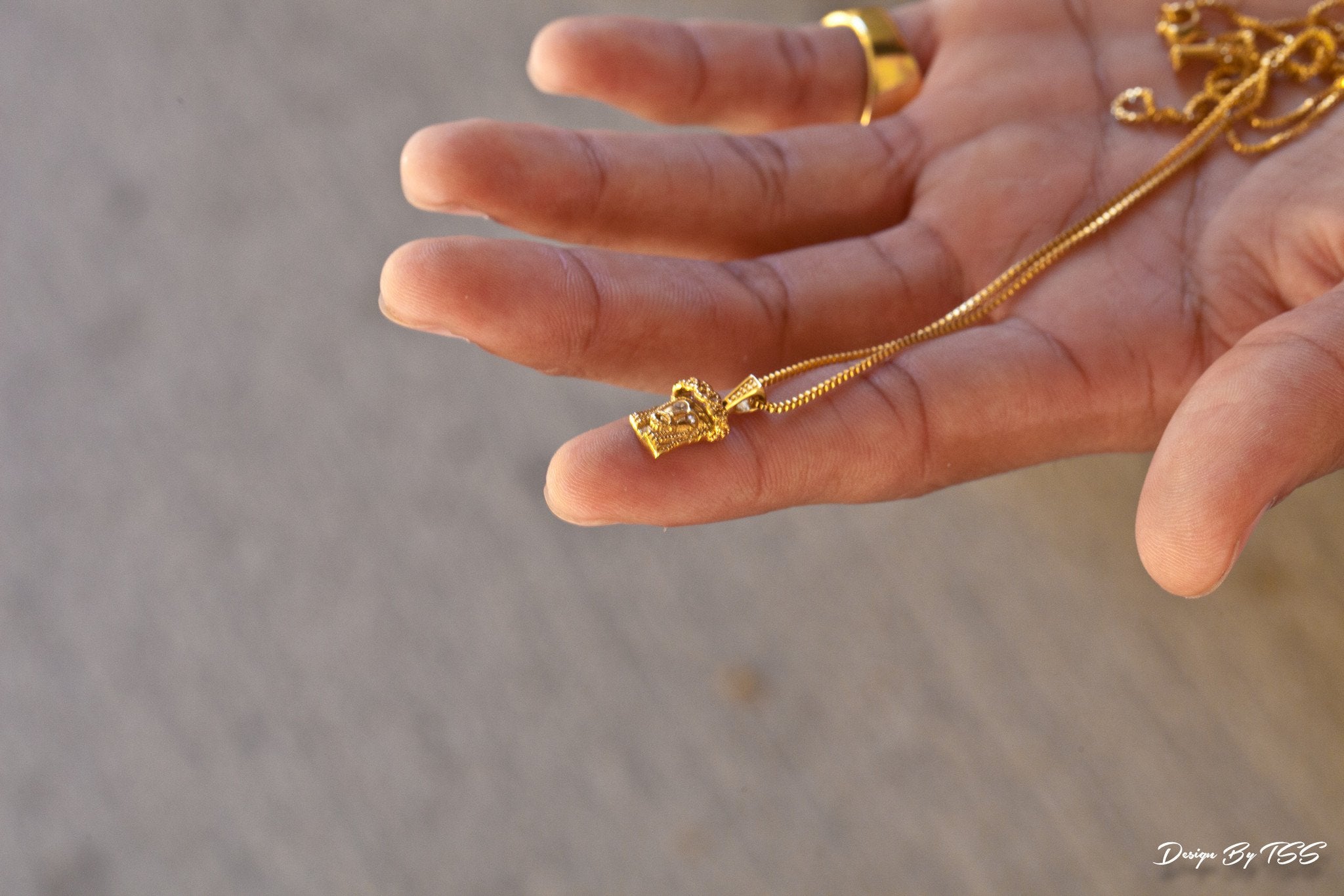 Extra Mini Jesus - 18k Gold Plated - GOLDEN GILT